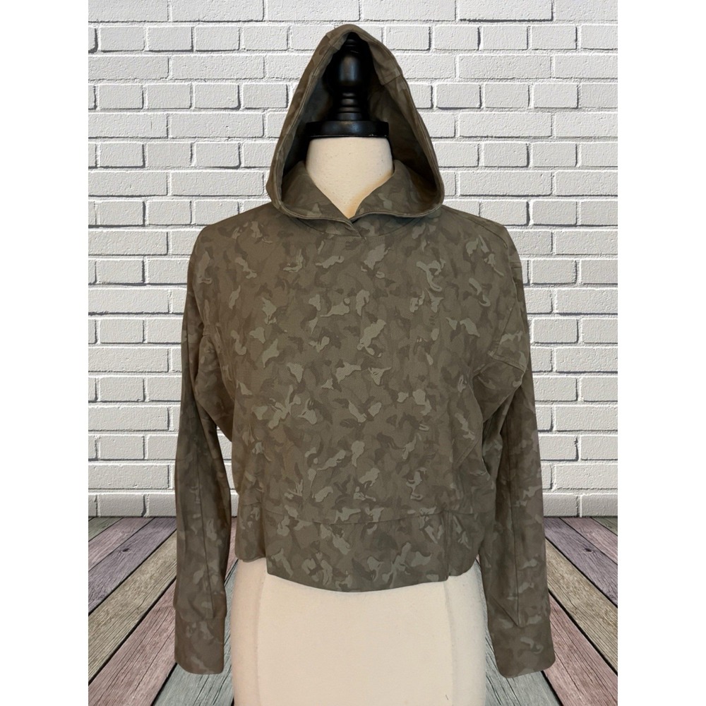 Athleta Farallon Cropped Sweatshirt Hoodie Sz XXS Camo Olive Runs Large 22" Bust
